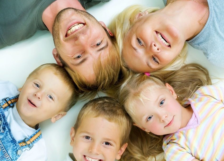 Full-Time Live-In Nanny Needed for Busy Family of Five in Brentwood!